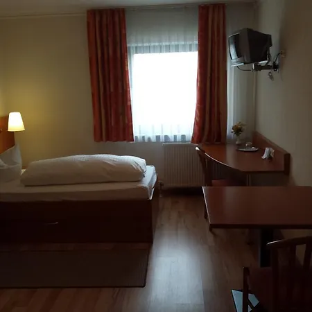 Hotel Am Exerzierplatz 3*