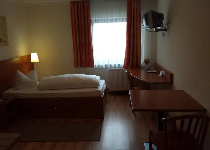 Hotel Am Exerzierplatz 3*